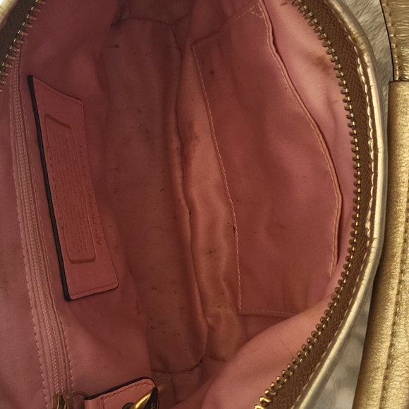 Coach purse - Picture 4 of 4